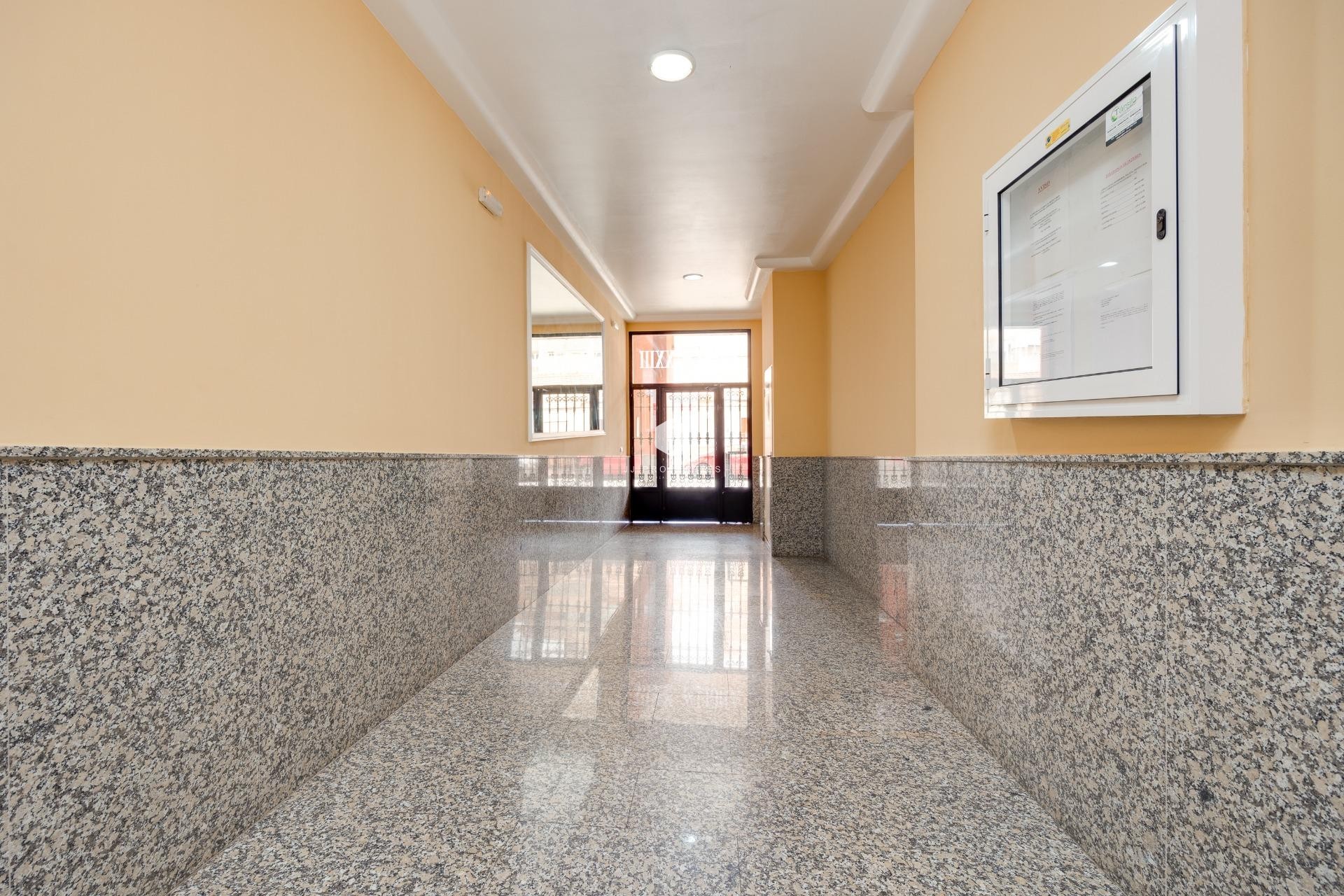 Segunda mano - Ático -
Torrevieja - Centro