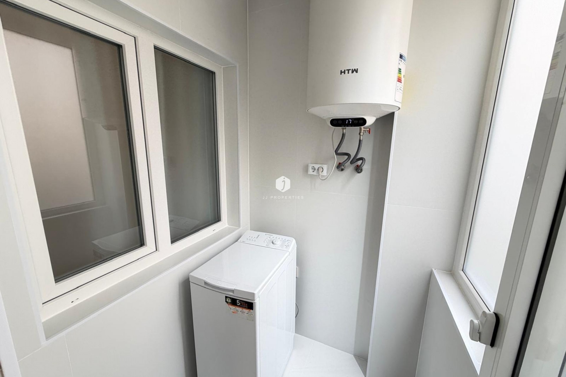 Segunda mano - Ático -
Torrevieja - Estacion de autobuses