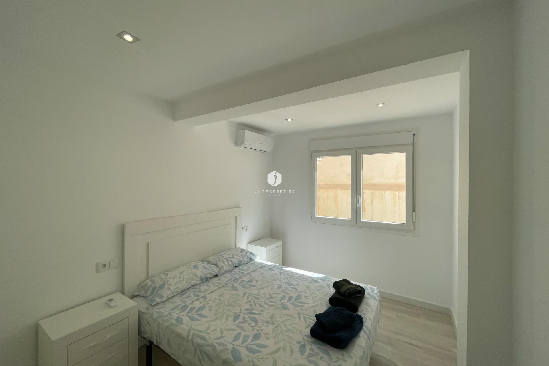 Segunda mano - Bungalow -
Orihuela Costa - La Regia