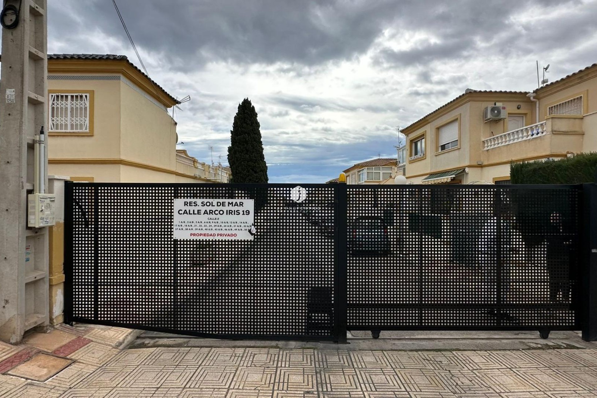 Segunda mano - Bungalow -
Orihuela Costa - Los Almendros-la Florida