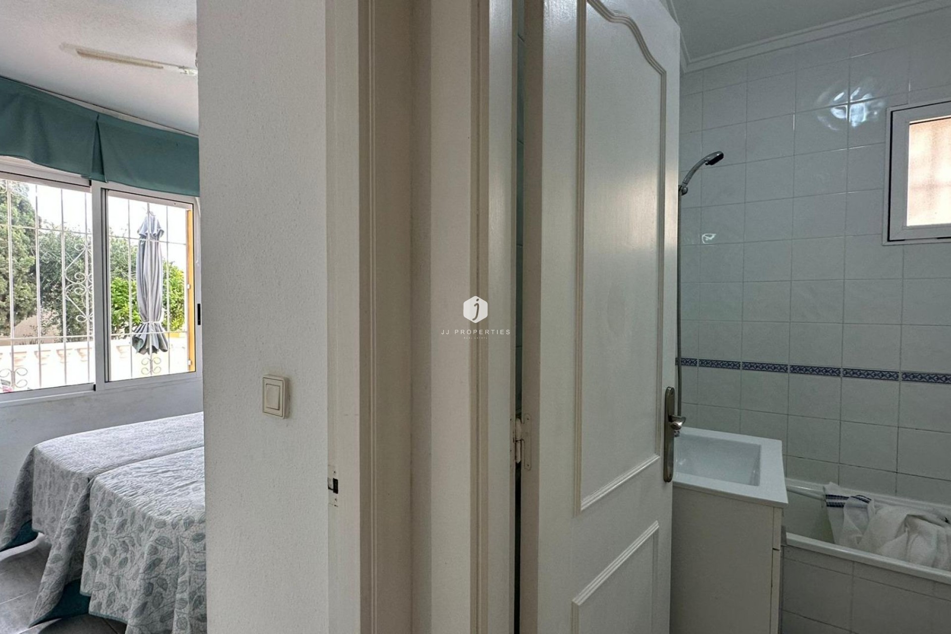 Segunda mano - Bungalow -
Orihuela Costa - Los Almendros-la Florida