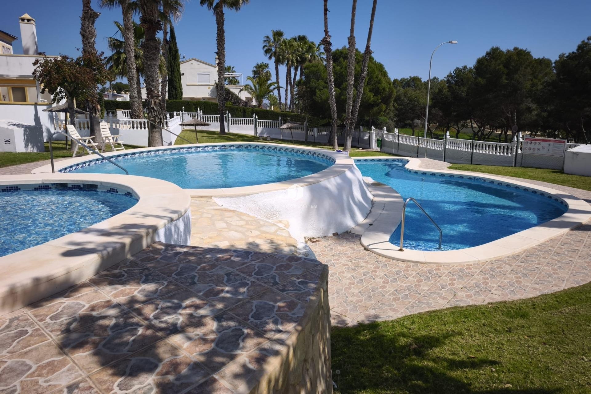 Segunda mano - Bungalow -
Orihuela Costa - Villamartín-las Filipinas
