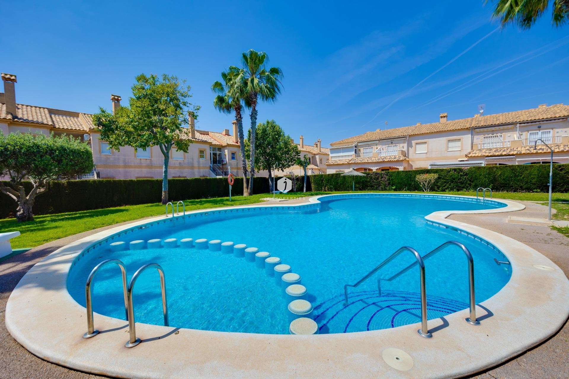 Segunda mano - Bungalow -
Torrevieja - aguas nuevas