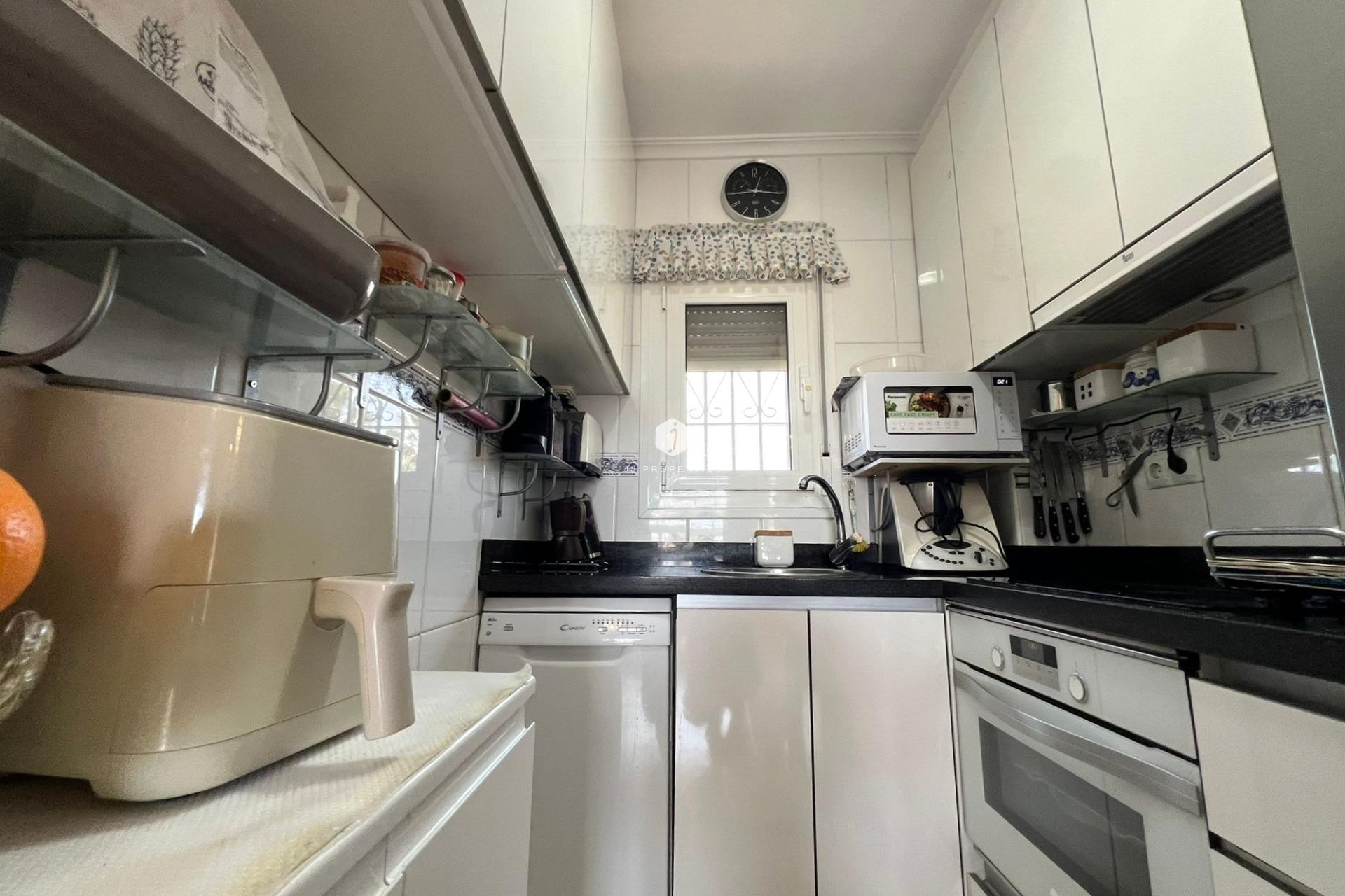 Segunda mano - Bungalow -
Torrevieja - aguas nuevas
