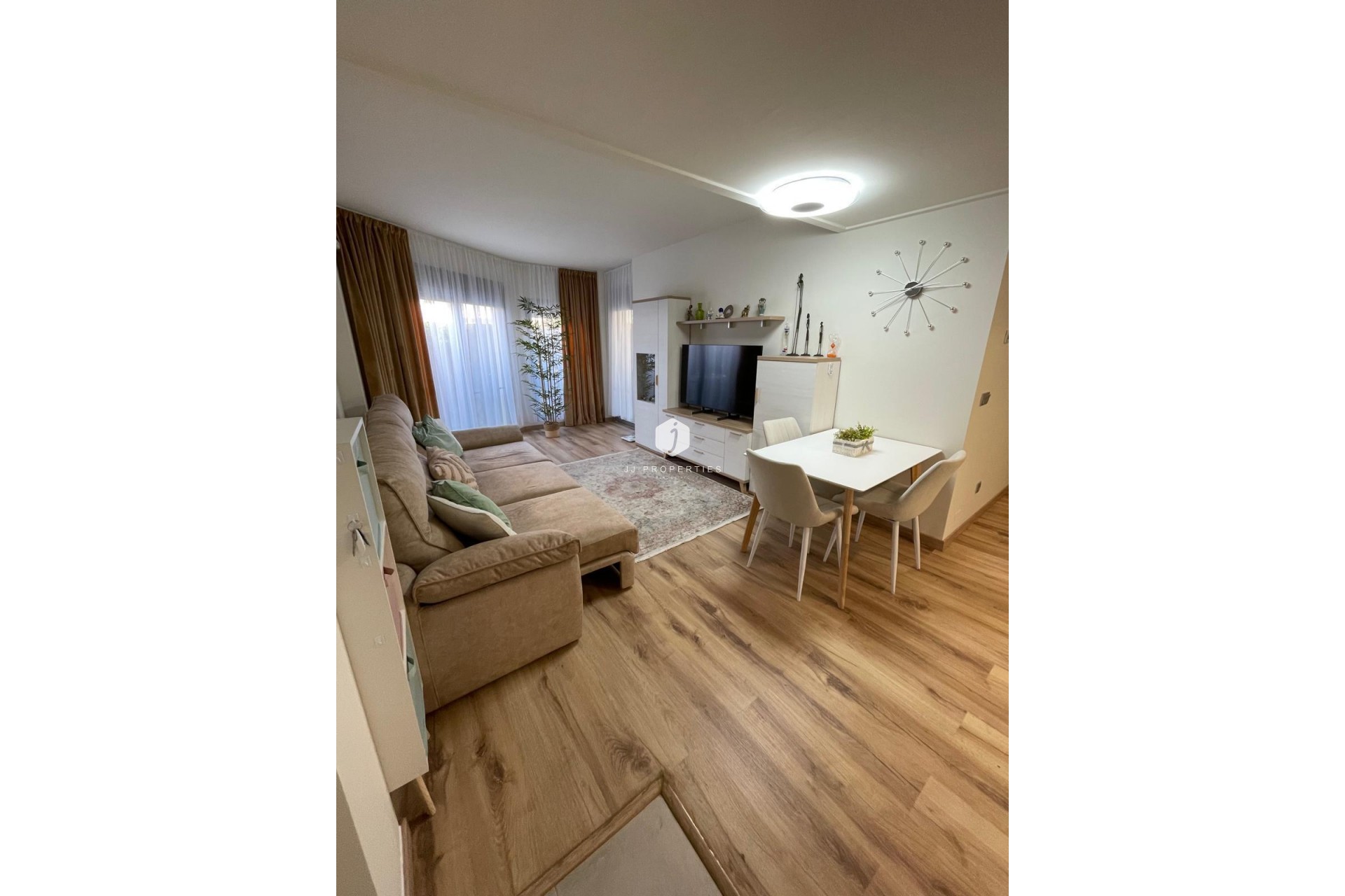 Segunda mano - Bungalow -
Torrevieja - Costa Blanca