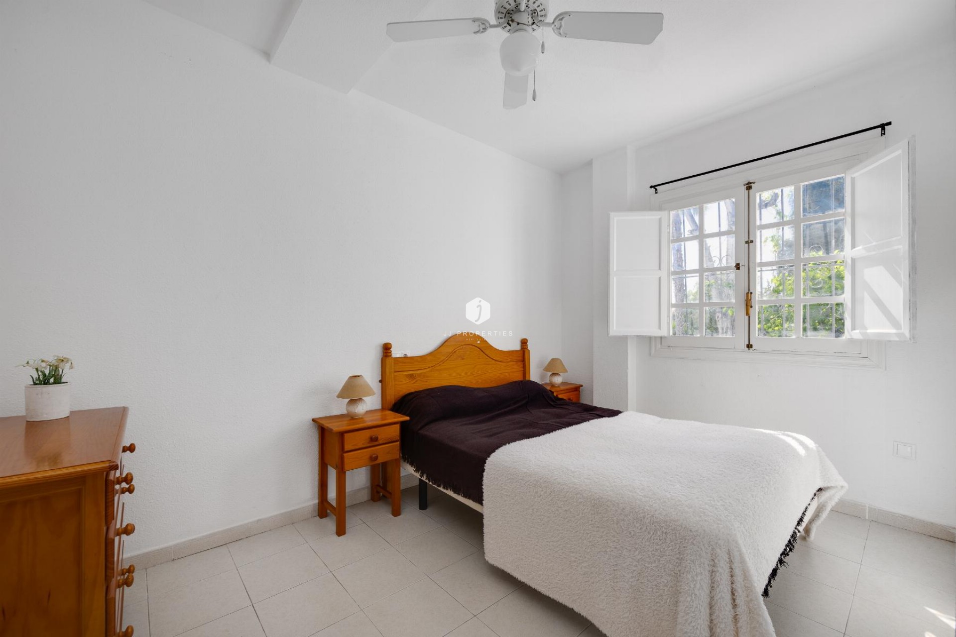 Segunda mano - Bungalow -
Torrevieja - Costa Blanca