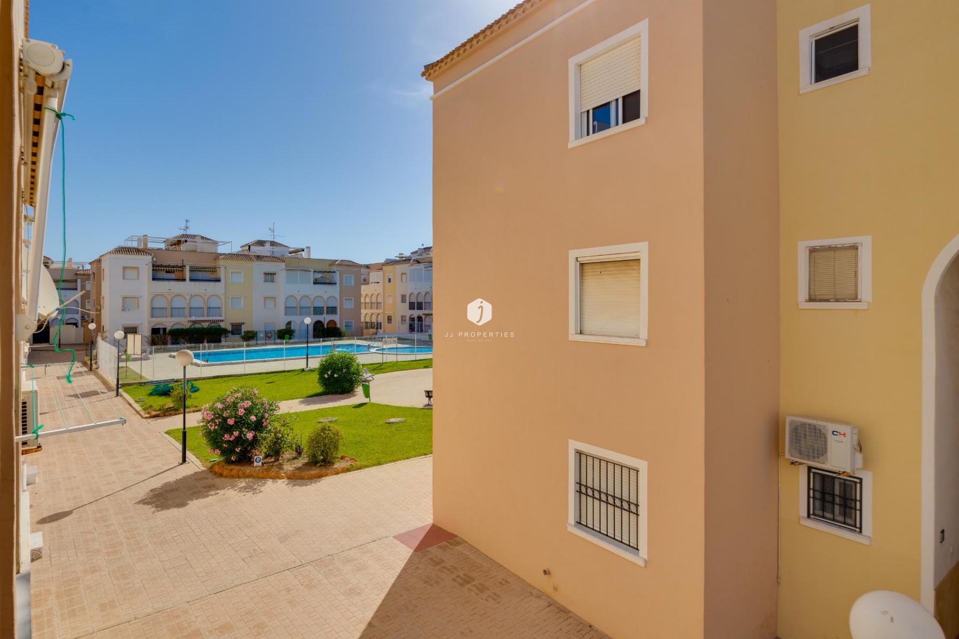 Segunda mano - Bungalow -
Torrevieja - Costa Blanca