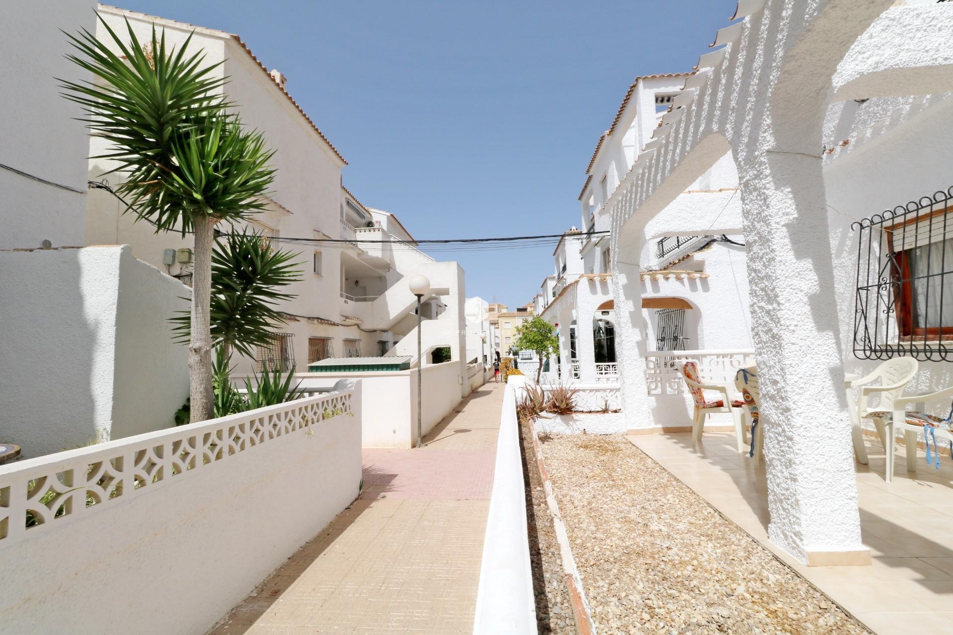 Segunda mano - Bungalow -
Torrevieja - El Acequión - Los Náufragos
