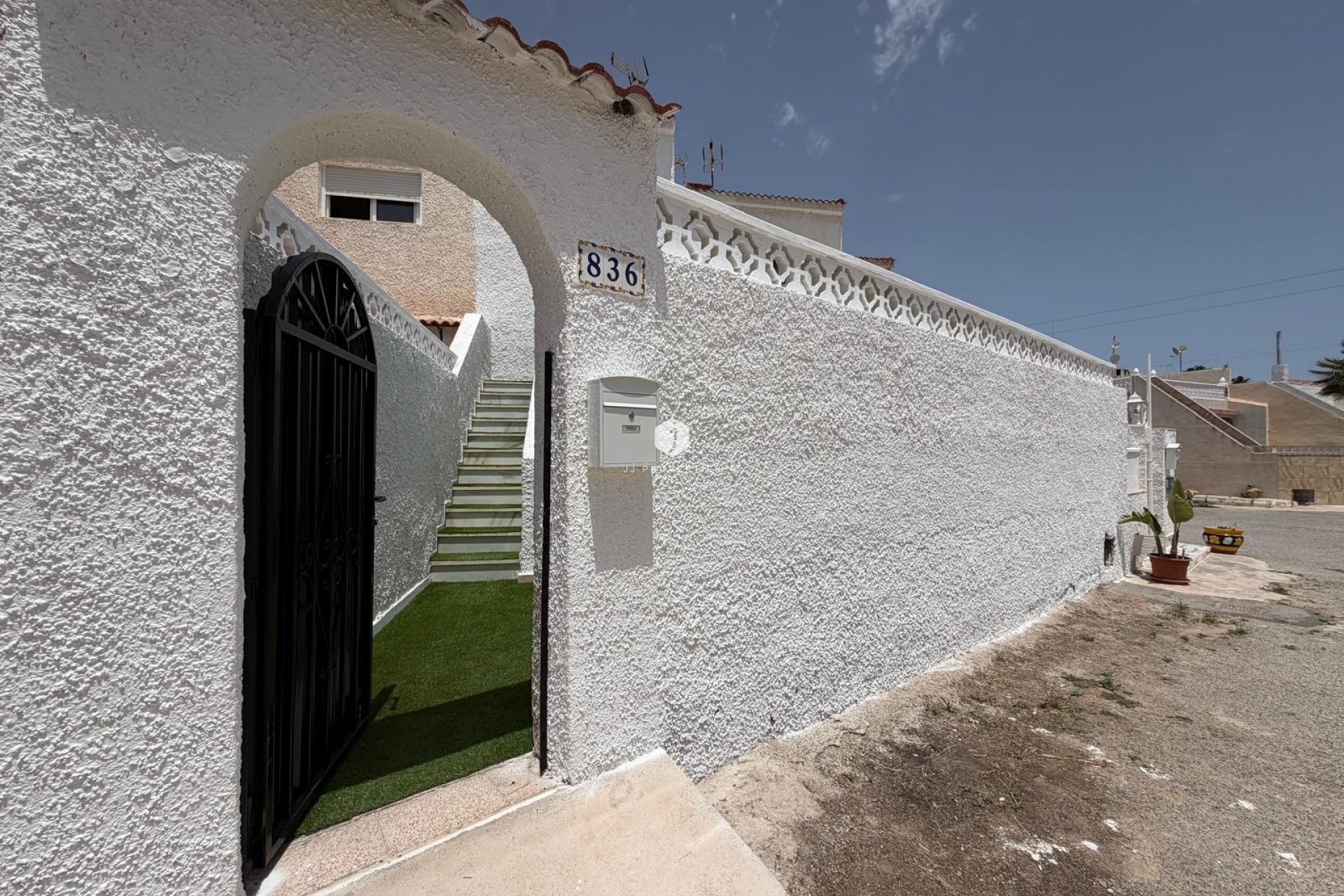 Segunda mano - Bungalow -
Torrevieja - El Limonar