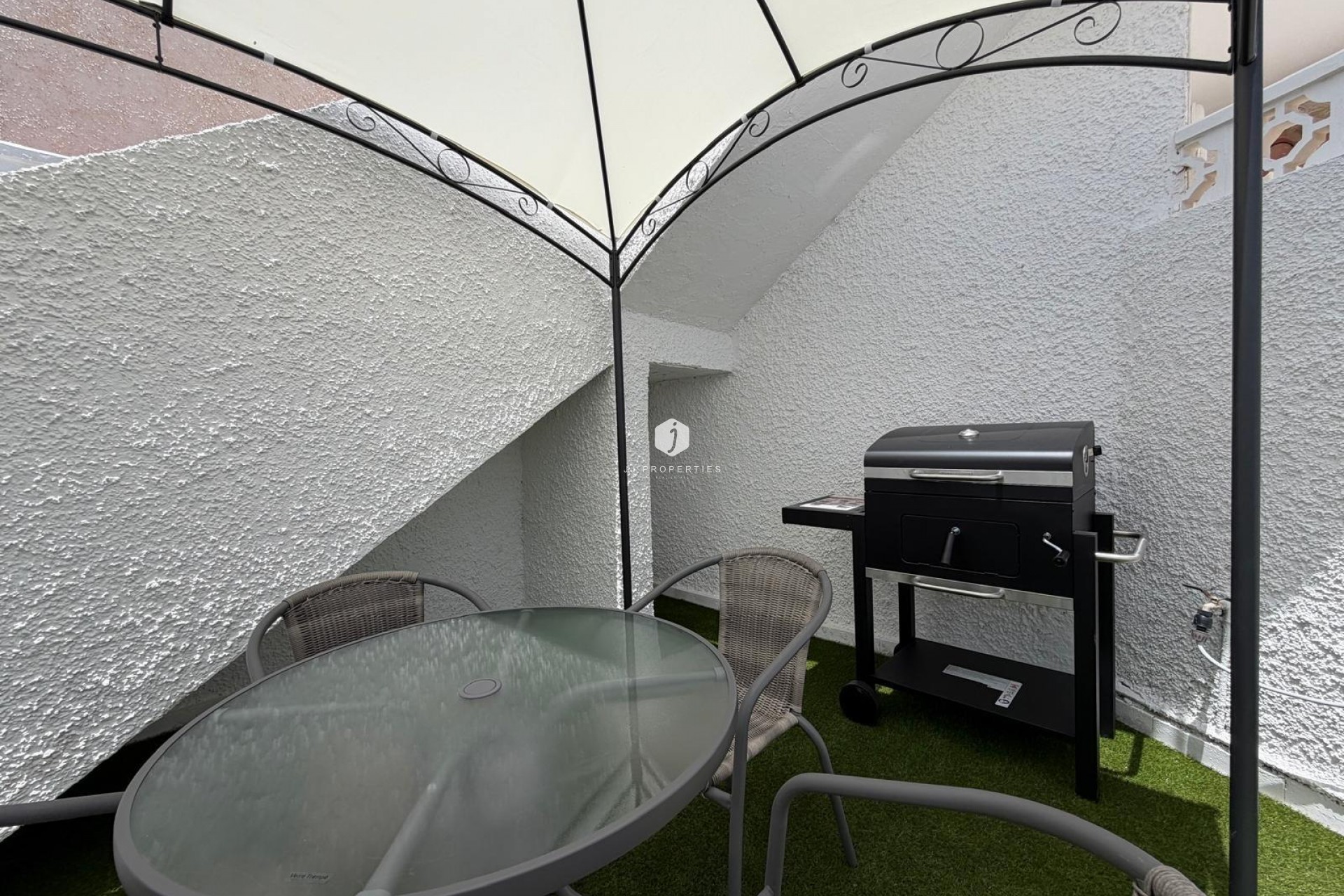 Segunda mano - Bungalow -
Torrevieja - El Limonar