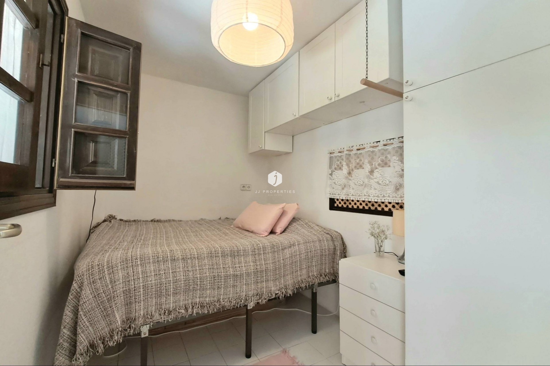 Segunda mano - Bungalow -
Torrevieja - La Mata