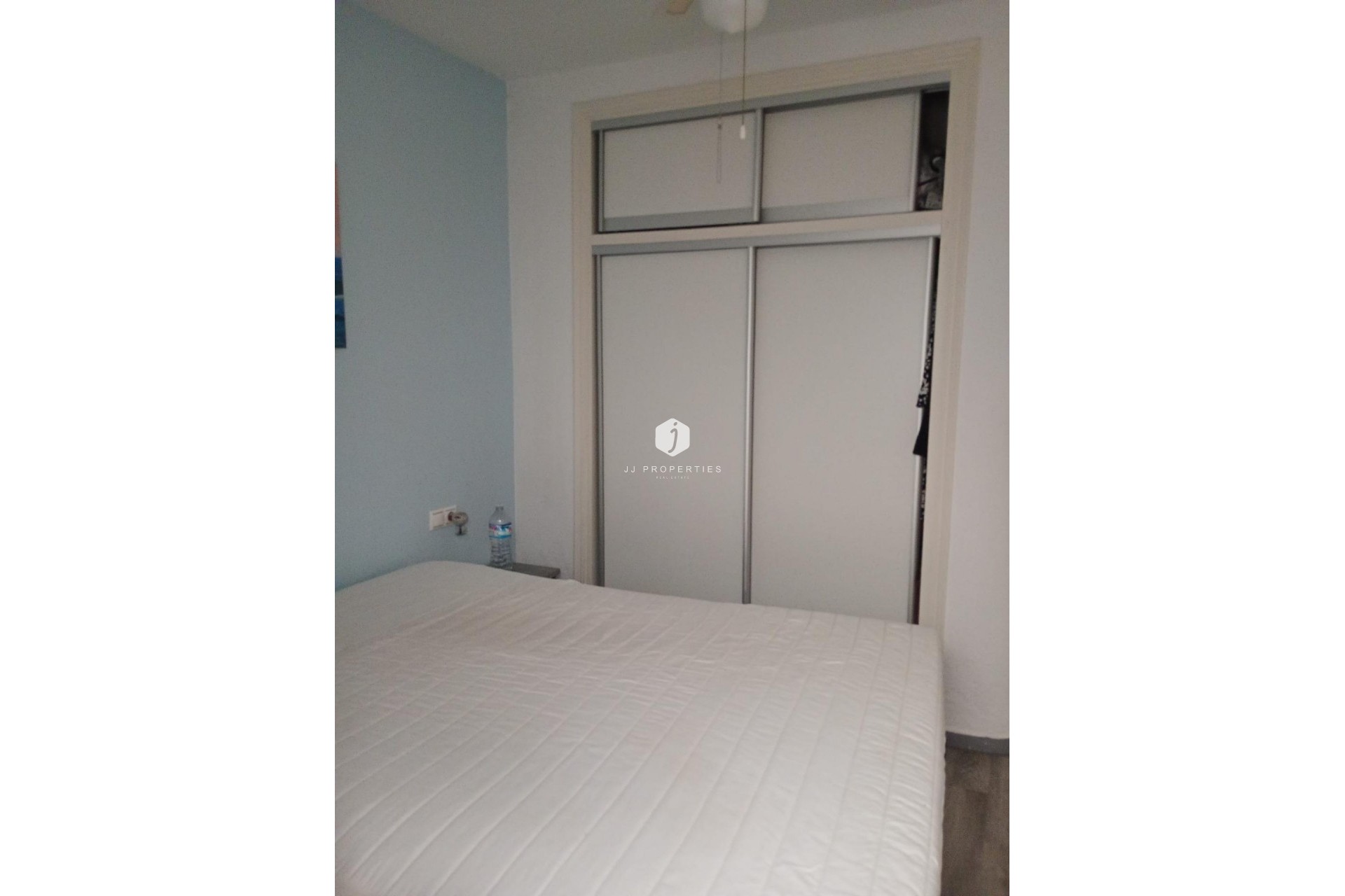 Segunda mano - Bungalow -
Torrevieja - La Siesta - El Salado - Torreta