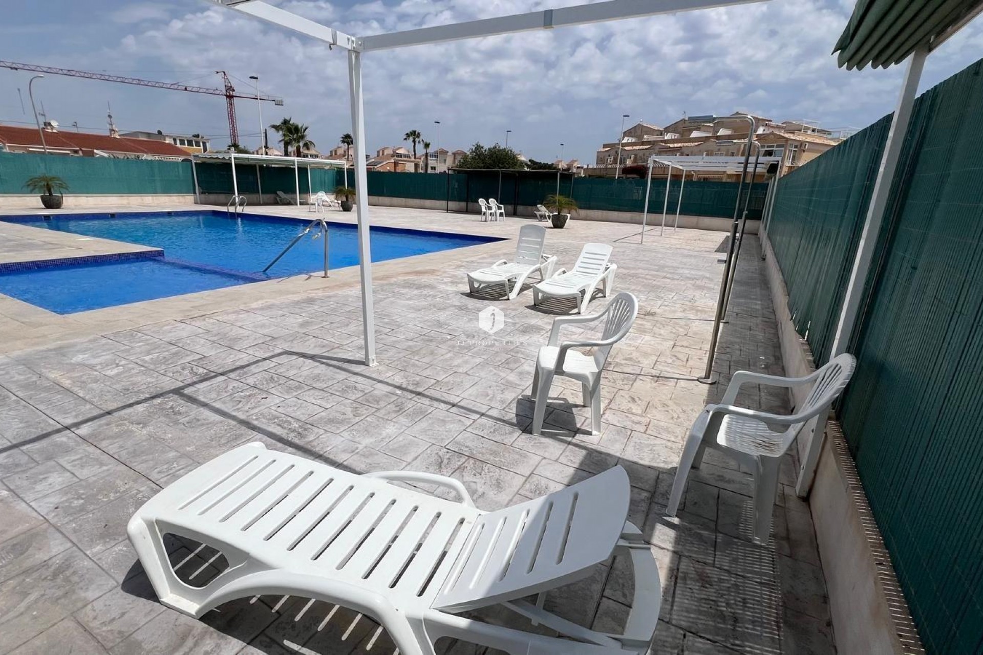 Segunda mano - Bungalow -
Torrevieja - La Siesta - El Salado - Torreta