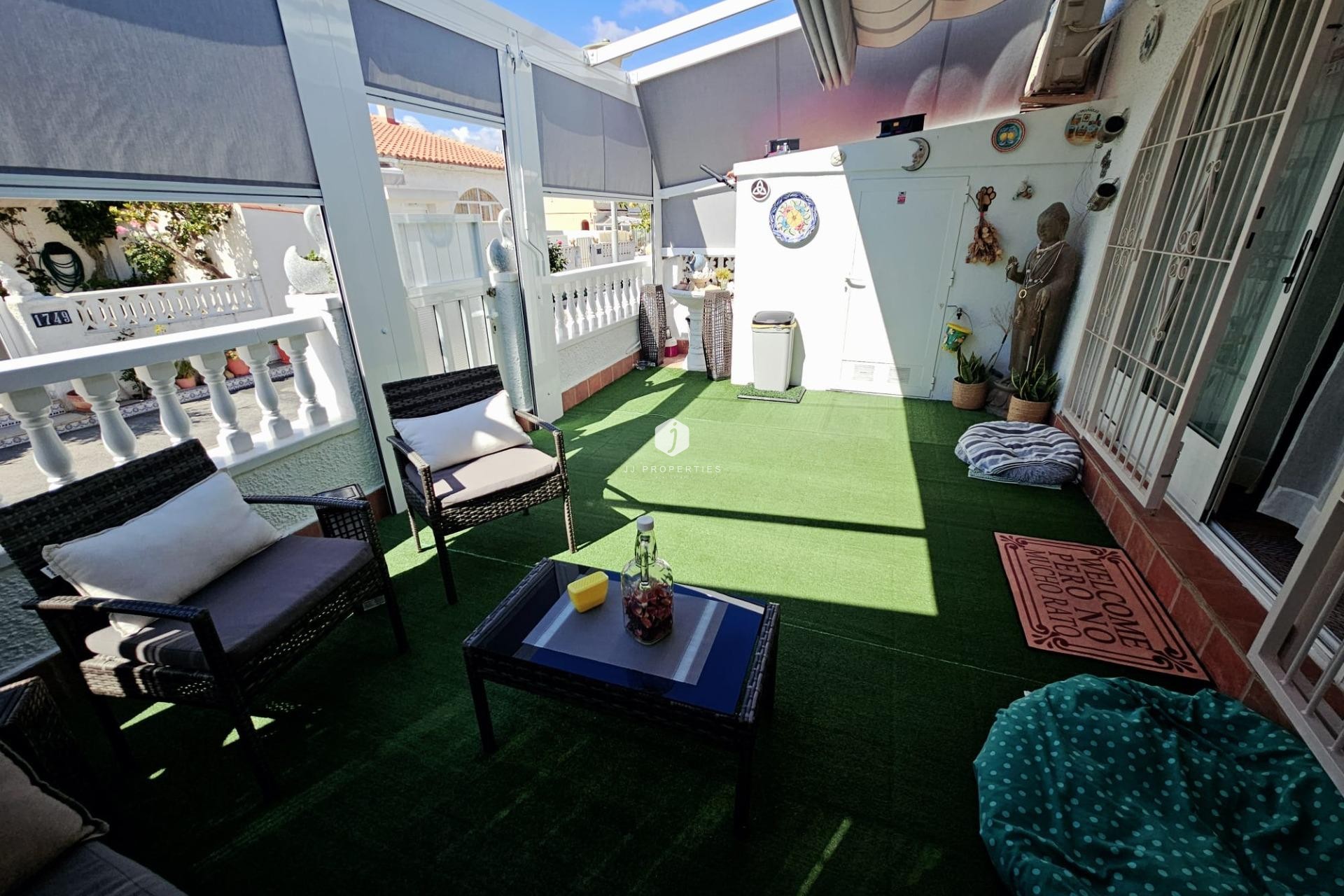 Segunda mano - Bungalow -
Torrevieja - La Siesta - El Salado - Torreta