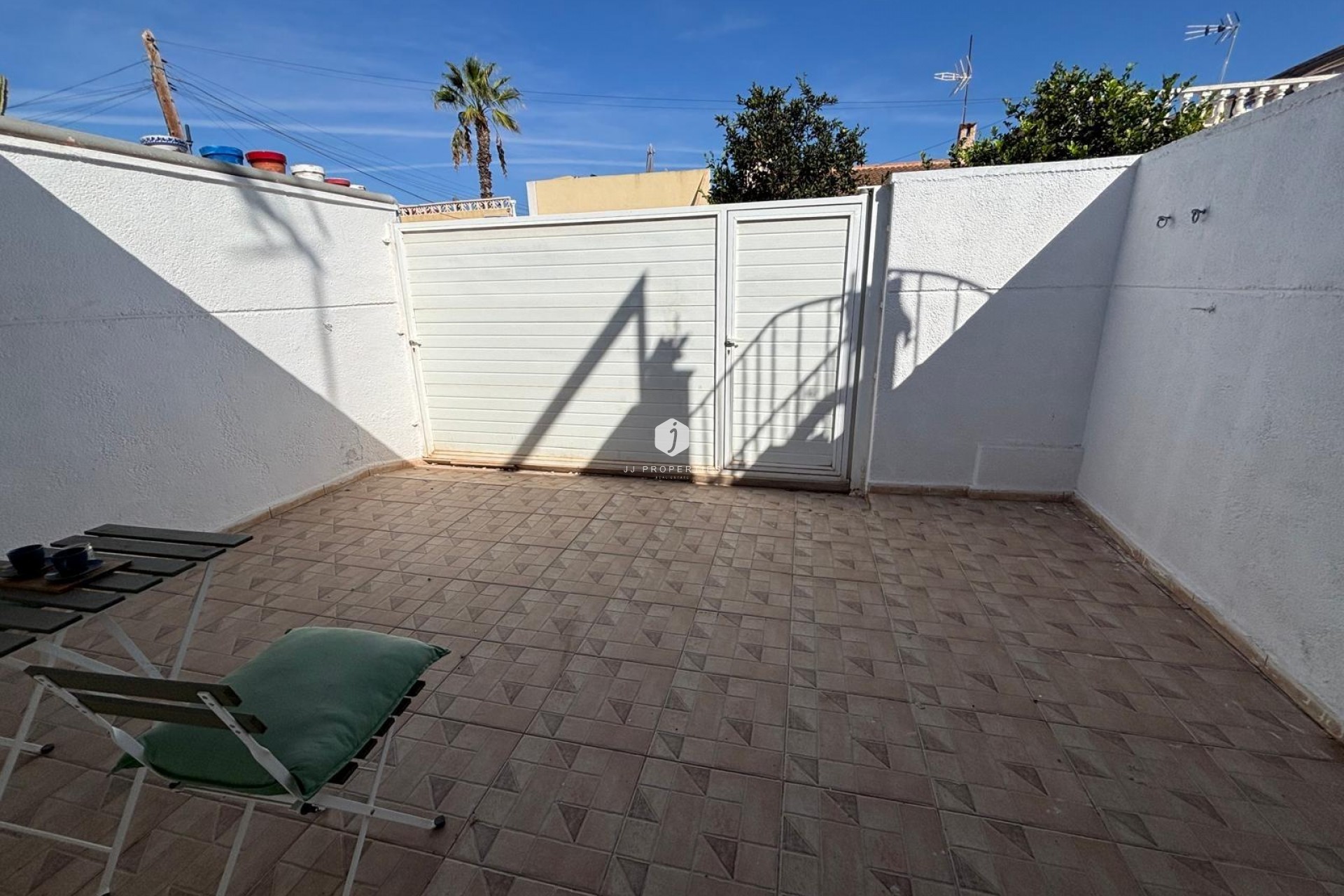 Segunda mano - Bungalow -
Torrevieja - La Siesta - El Salado - Torreta