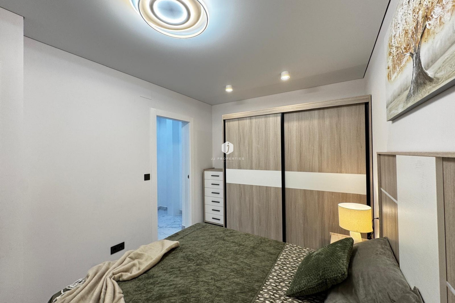 Segunda mano - Bungalow -
Torrevieja - La Siesta - El Salado - Torreta