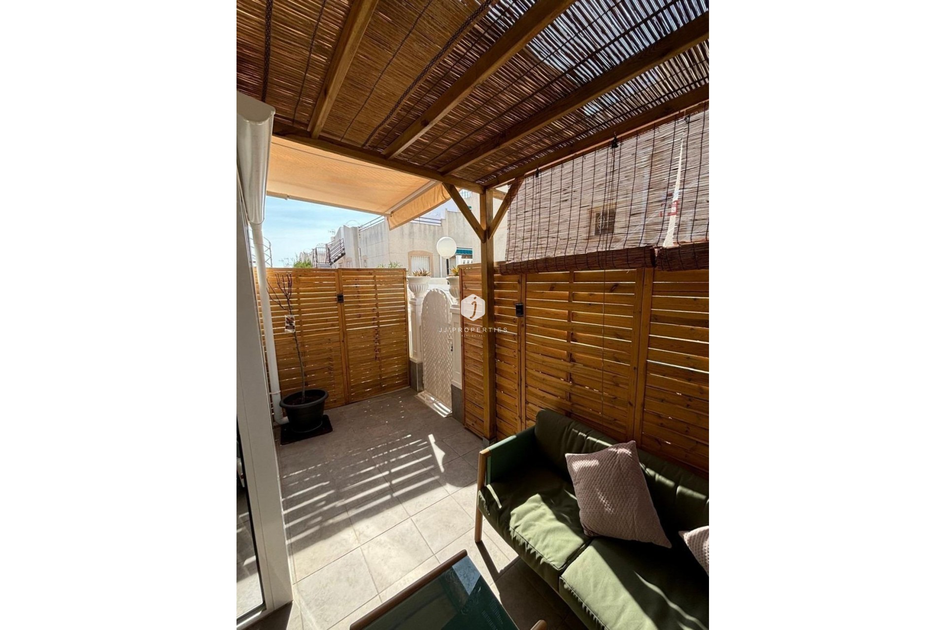 Segunda mano - Bungalow -
Torrevieja - Los Balcones - Los Altos del Edén