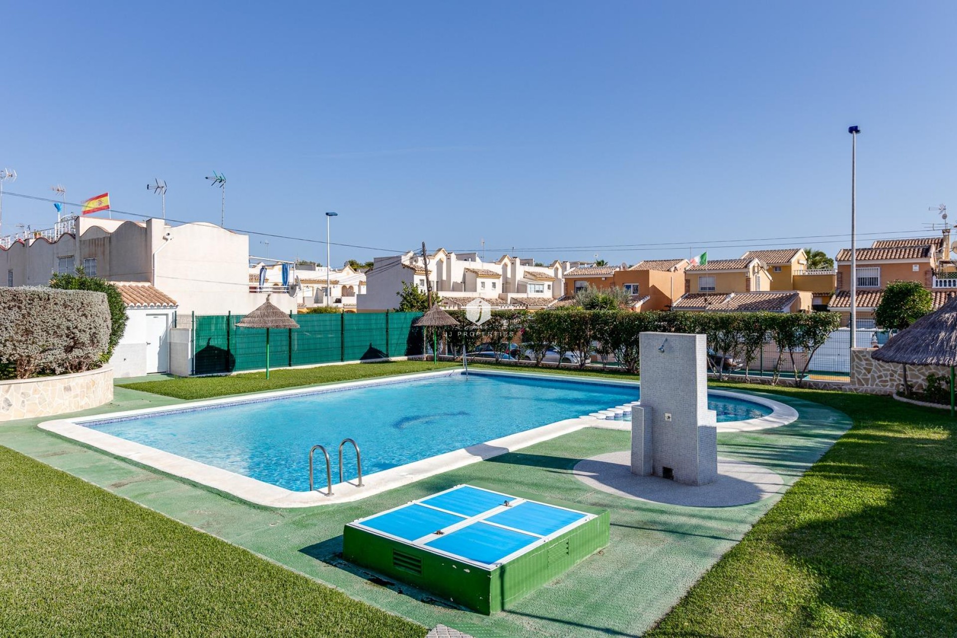 Segunda mano - Bungalow -
Torrevieja - Los Balcones