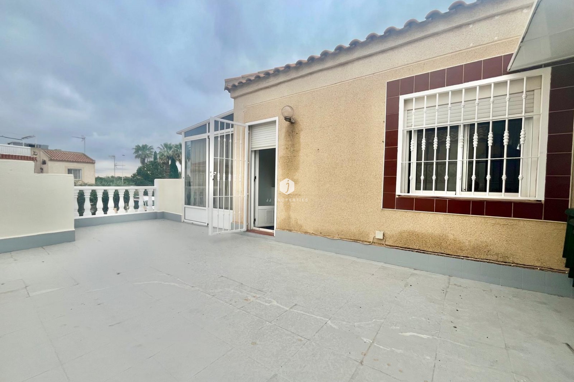 Segunda mano - Bungalow -
Torrevieja - Paraje Natural