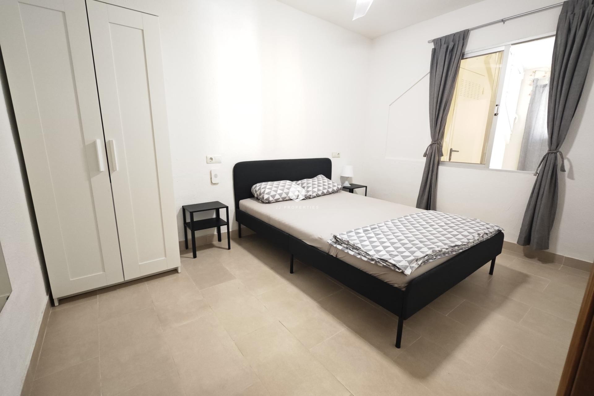 Segunda mano - Bungalow -
Torrevieja - Playa del Cura