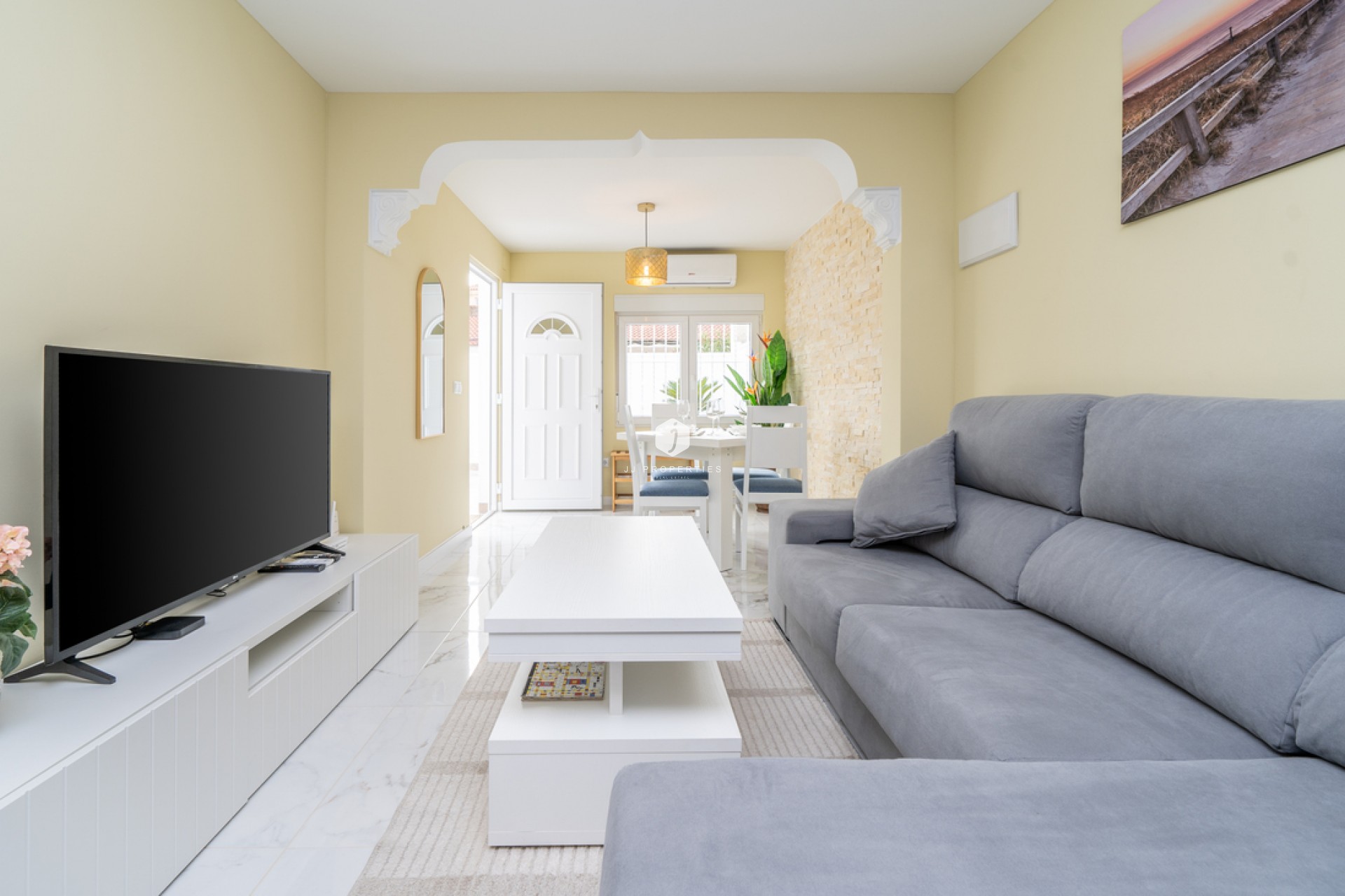Segunda mano - Bungalow -
Torrevieja - Torreta