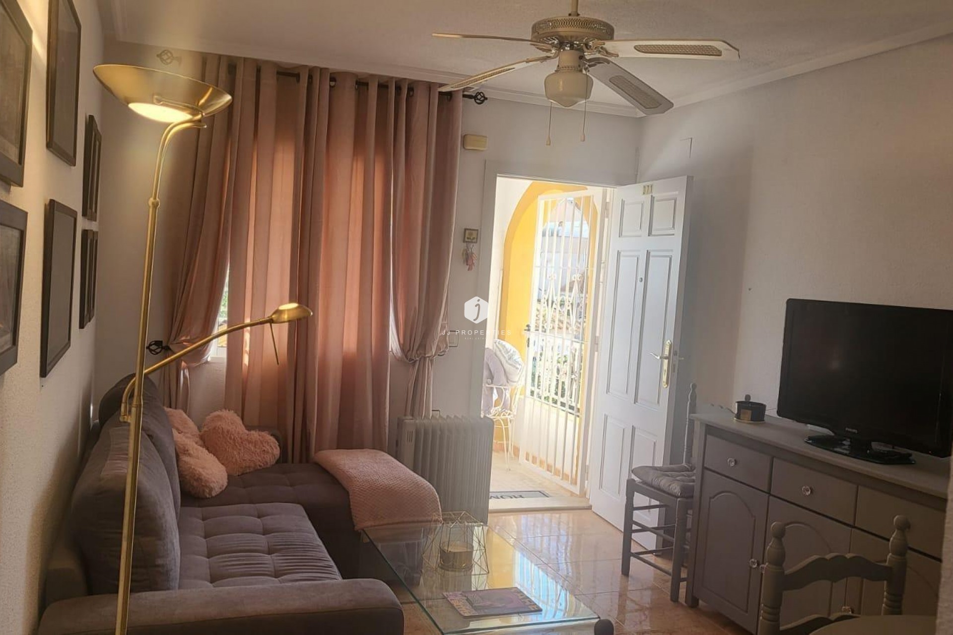 Segunda mano - Bungalow -
Torrevieja - Torretas