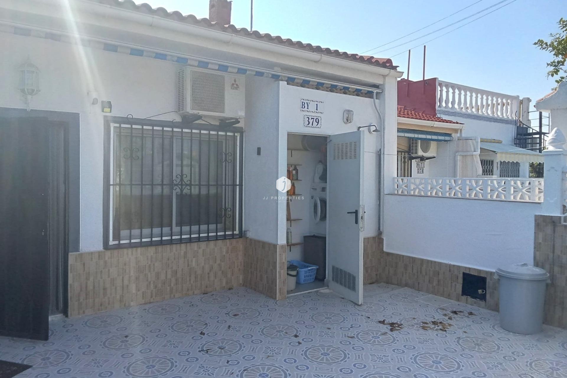 Segunda mano - Bungalow -
Torrevieja - Torretas