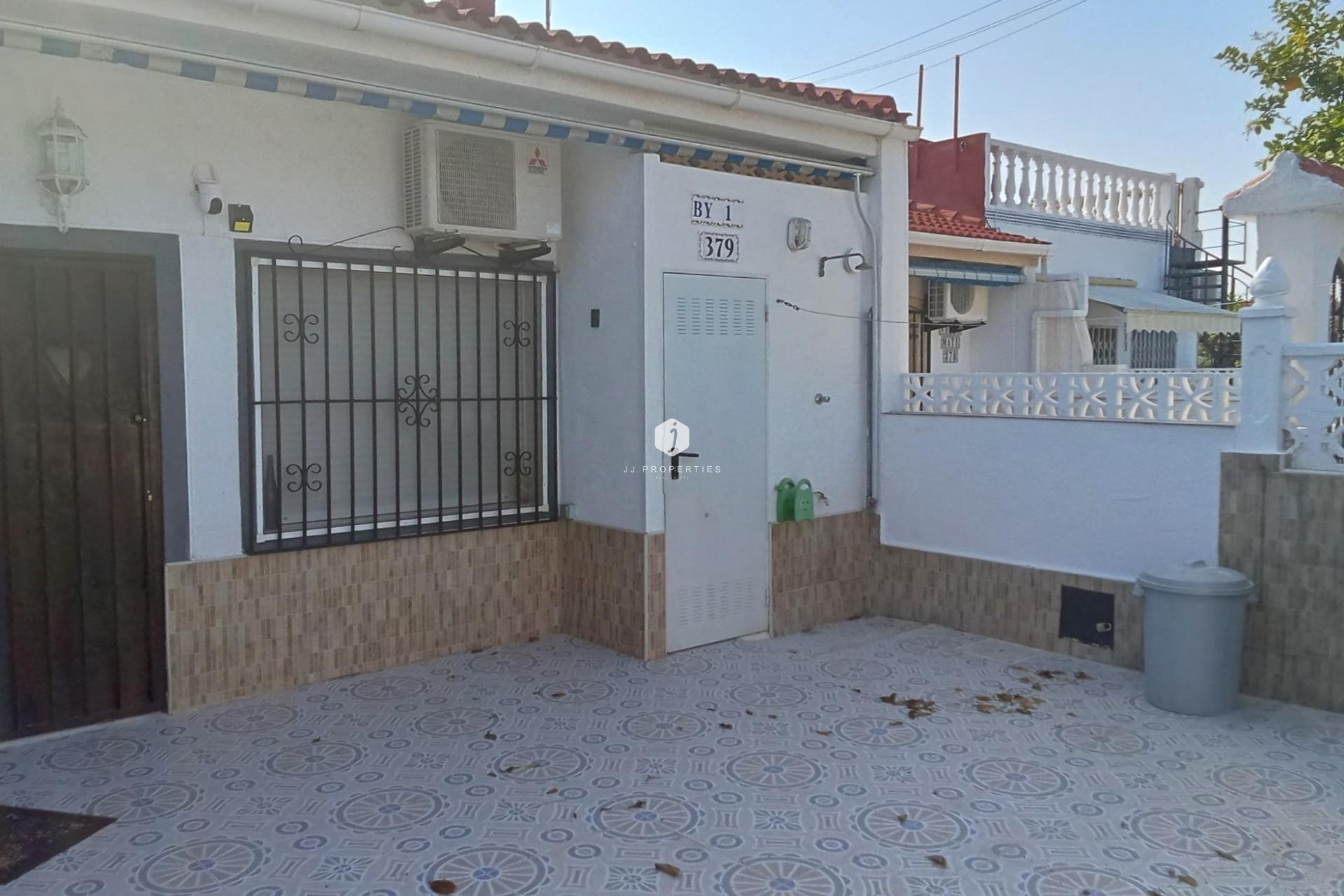 Segunda mano - Bungalow -
Torrevieja - Torretas