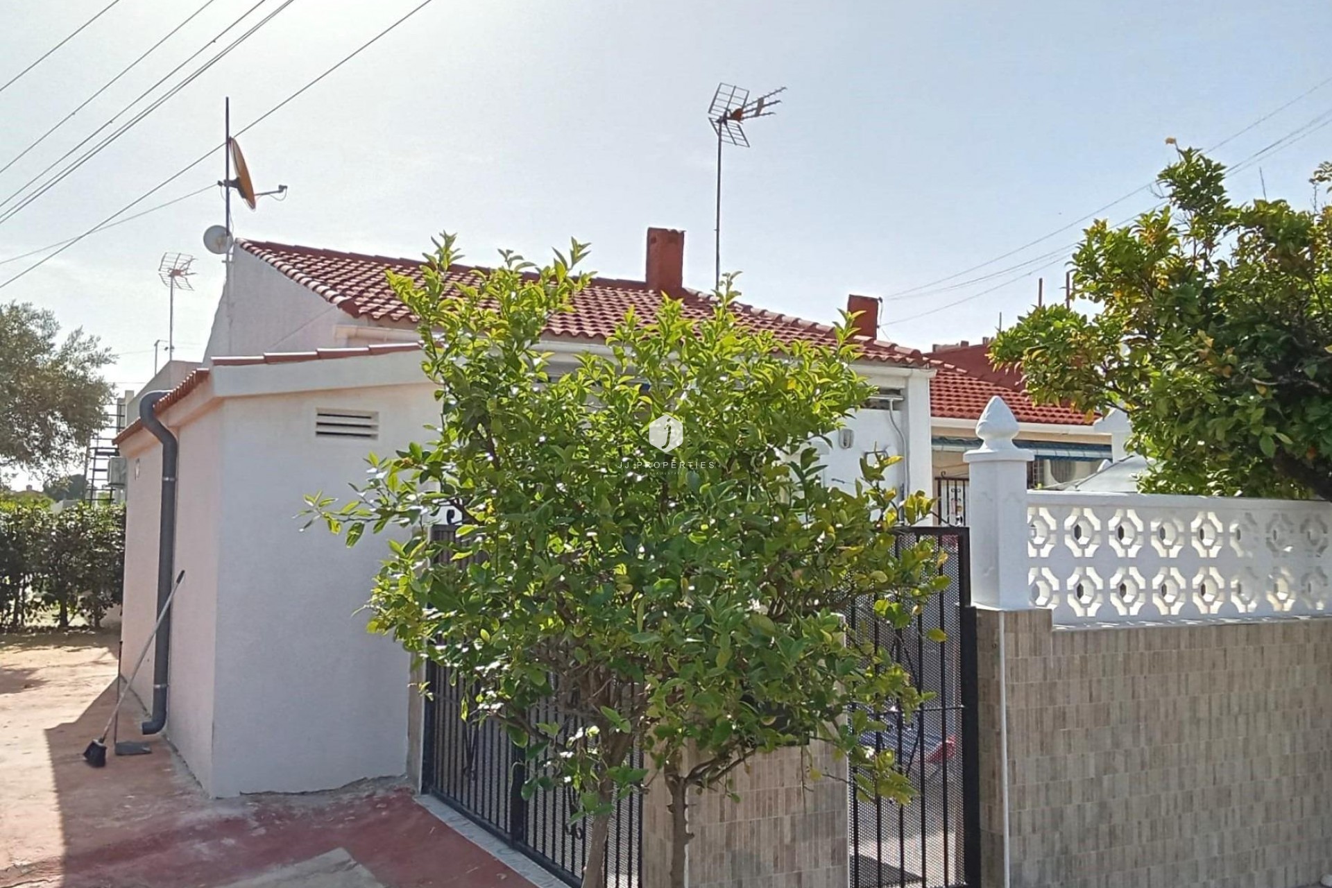 Segunda mano - Bungalow -
Torrevieja - Torretas