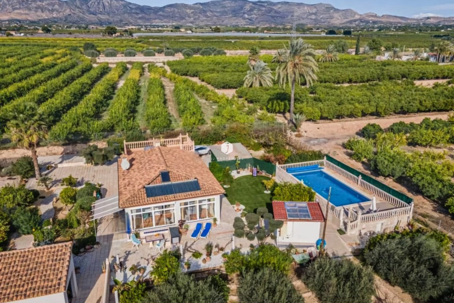 Segunda mano - Casa de campo -
Albatera - Inland