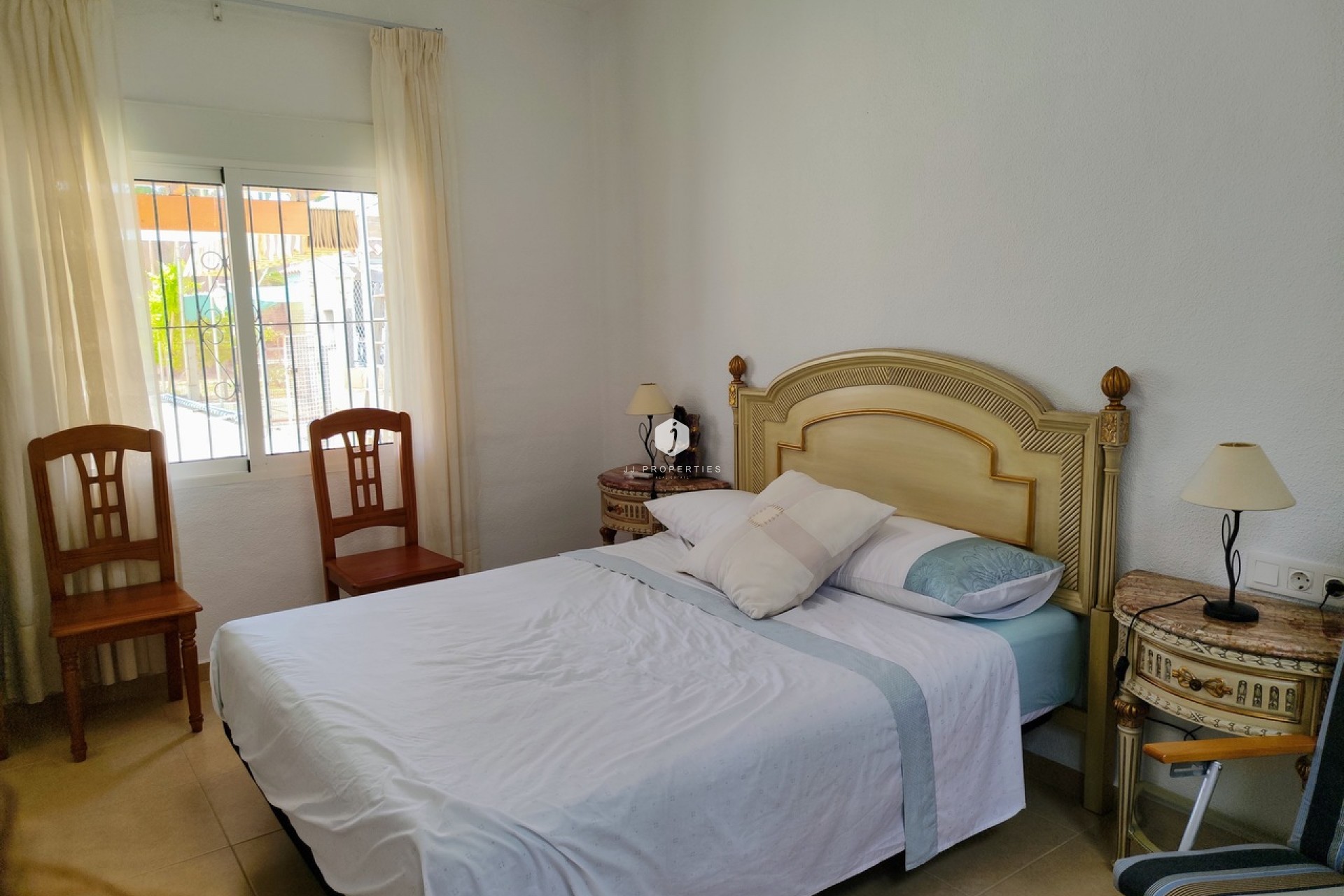 Segunda mano - Casa de campo -
Los Montesinos - Costa Blanca