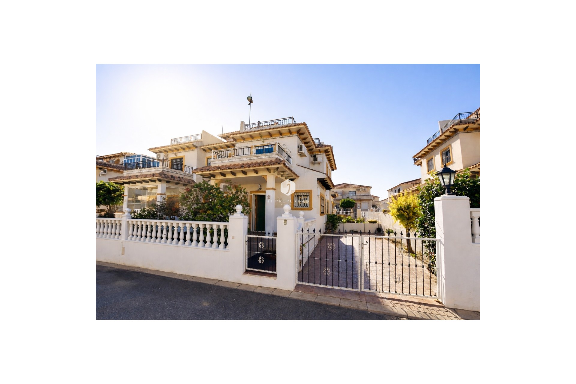 Segunda mano - Chalet -
Cabo Roig - Costa Blanca