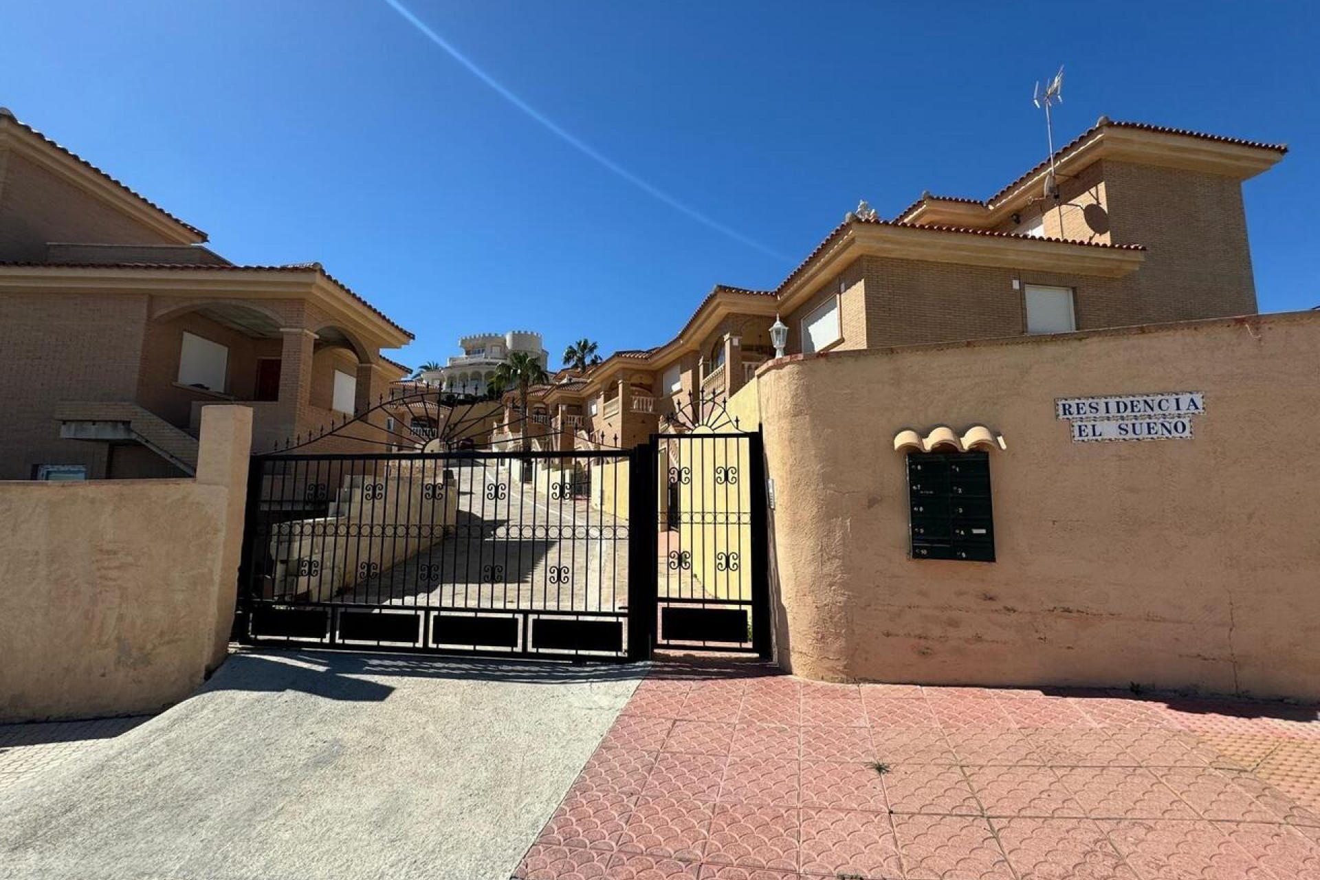 Segunda mano - Chalet -
Ciudad Quesada - Costa Blanca