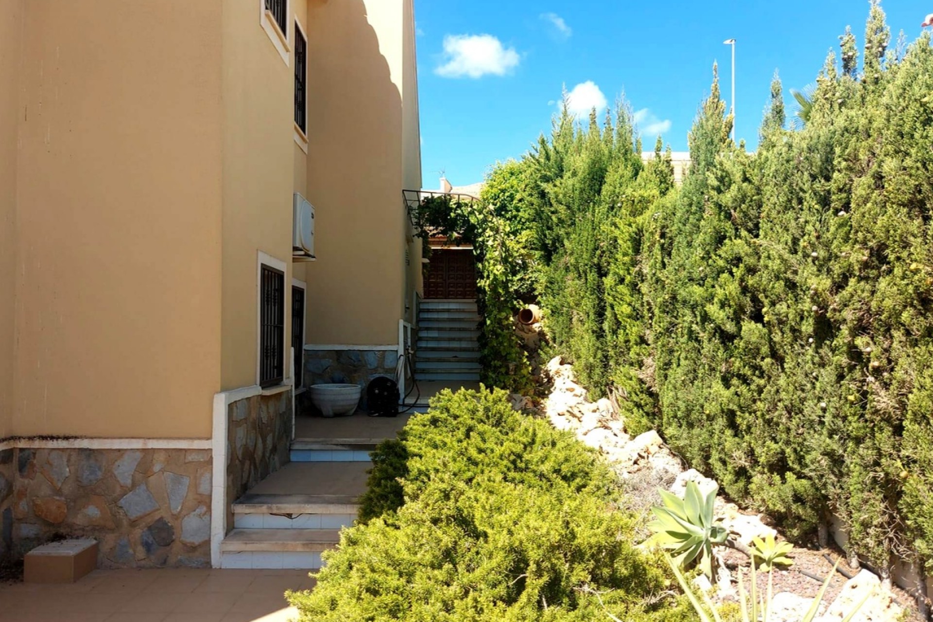 Segunda mano - Chalet -
Ciudad Quesada - Costa Blanca