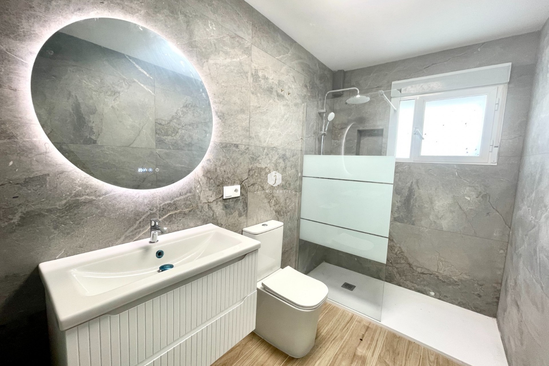 Segunda mano - Chalet -
Daya Vieja - Costa Blanca