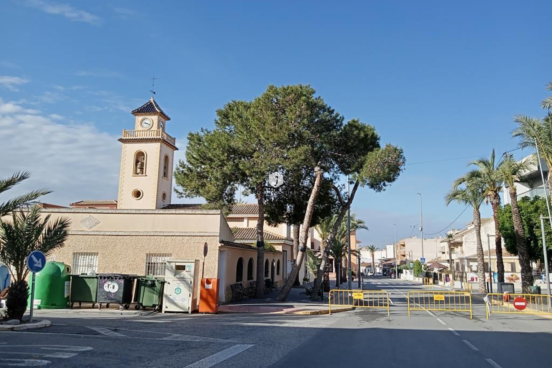Segunda mano - Chalet -
Los Montesinos - PUEBLO CENTRO