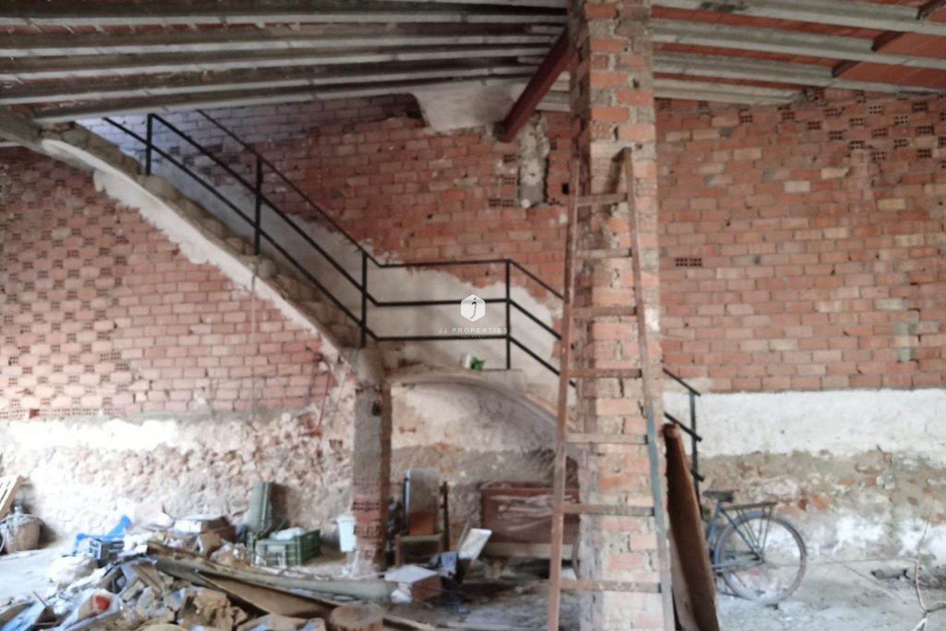 Segunda mano - Chalet -
Los Montesinos