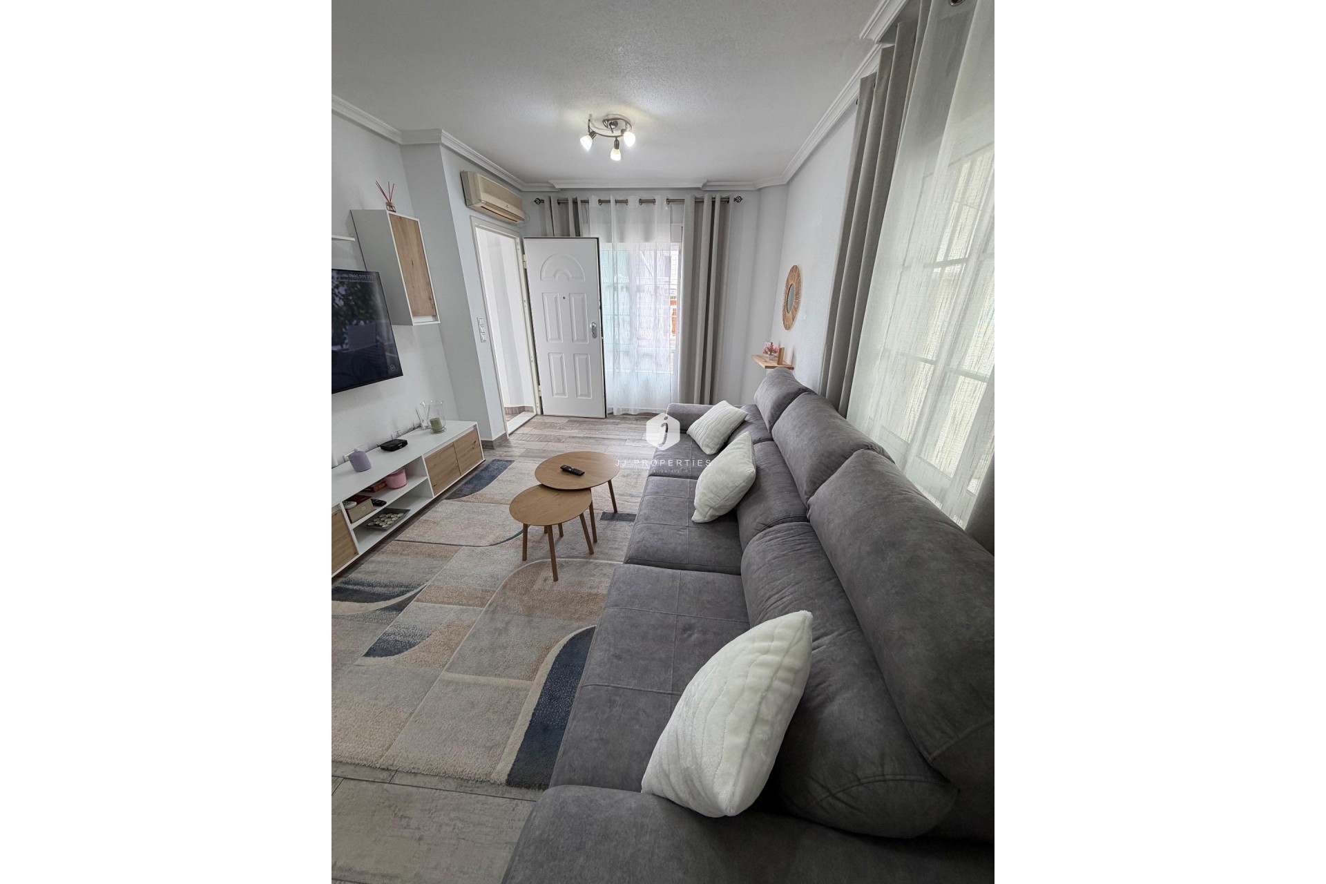 Segunda mano - Chalet -
Orihuela Costa - La Zenia