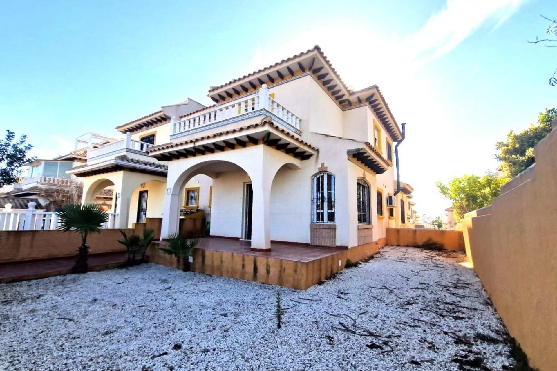 Segunda mano - Chalet -
Orihuela Costa - Montezenia