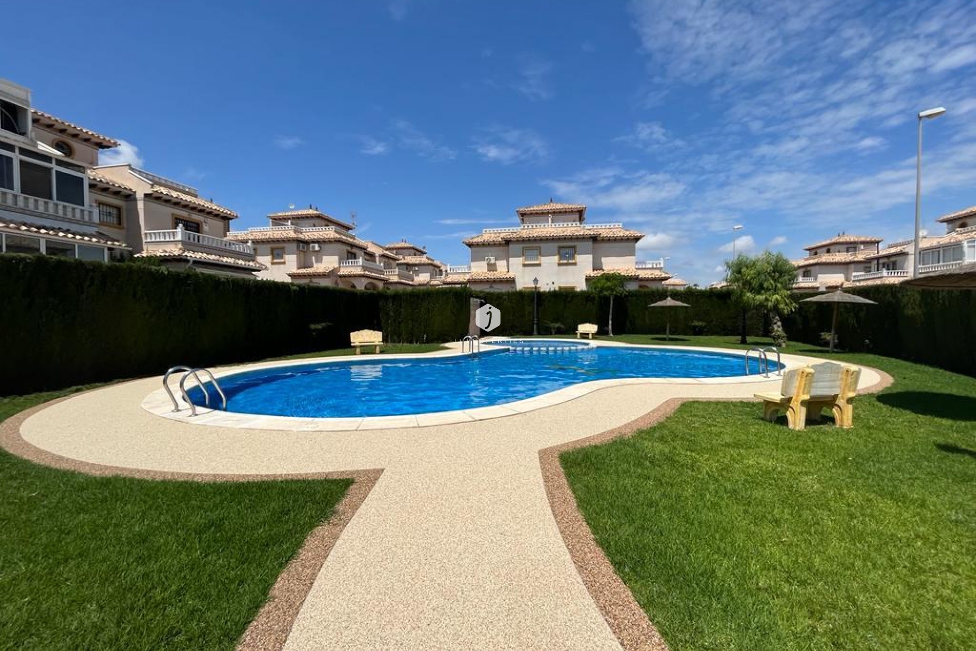 Segunda mano - Chalet -
Orihuela Costa - Montezenia