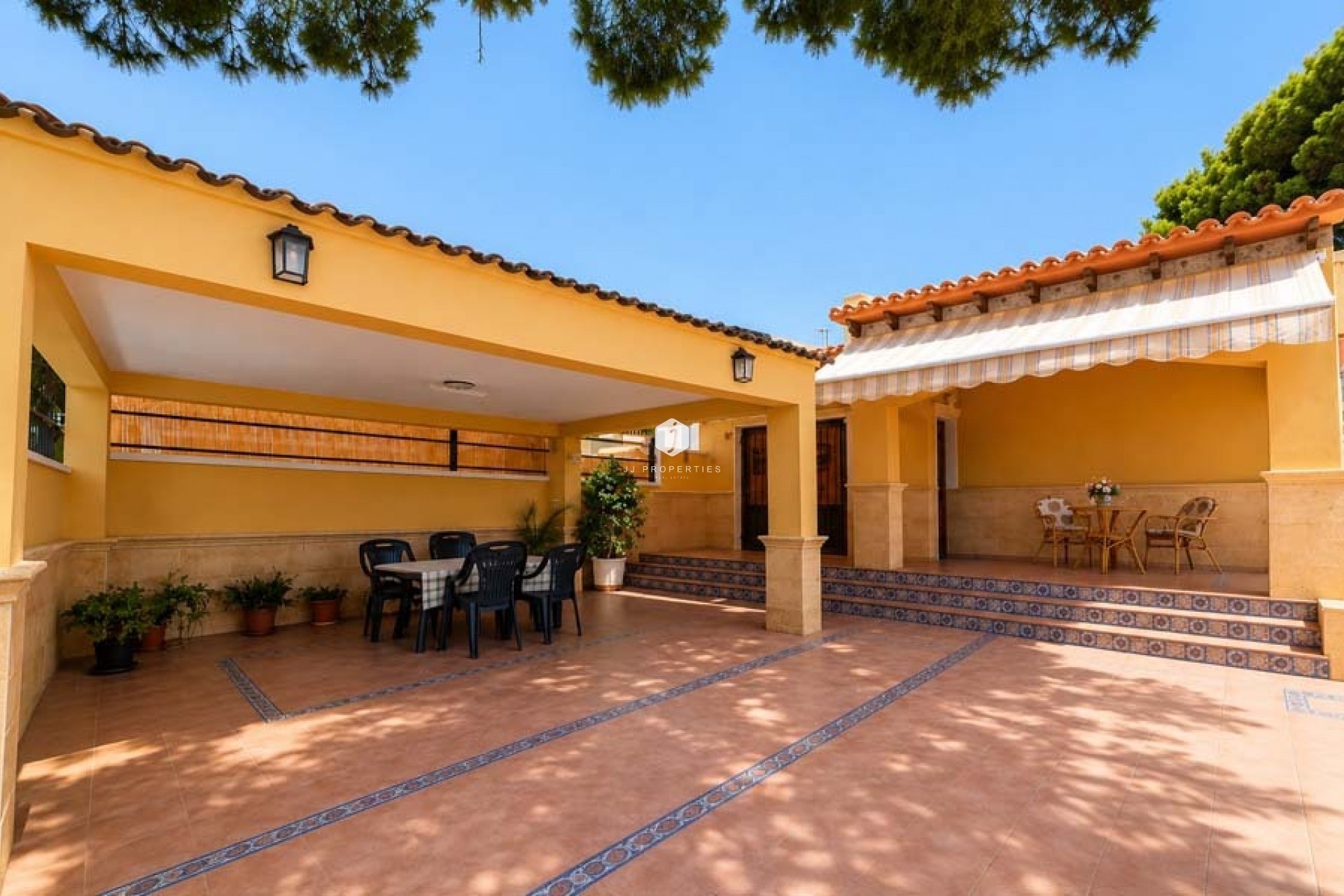 Segunda mano - Chalet -
Orihuela Costa - Punta Prima