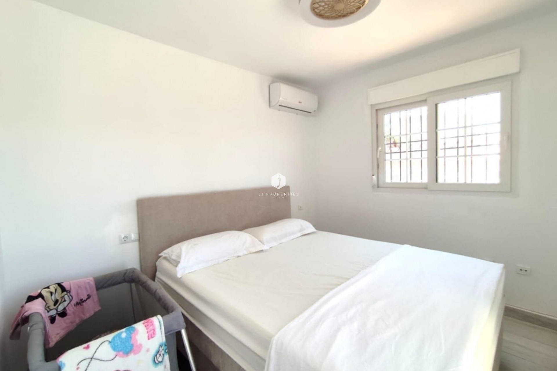 Segunda mano - Chalet -
Playa Flamenca - Costa Blanca