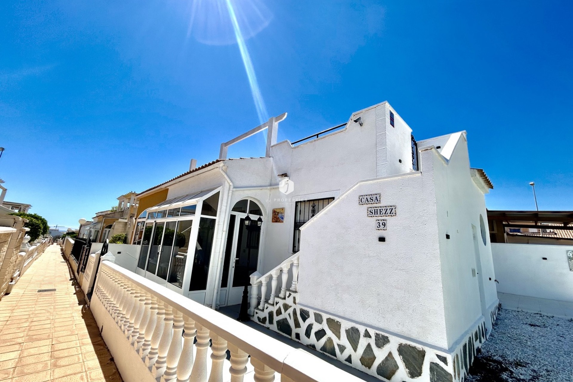 Segunda mano - Chalet -
Punta Prima - Costa Blanca