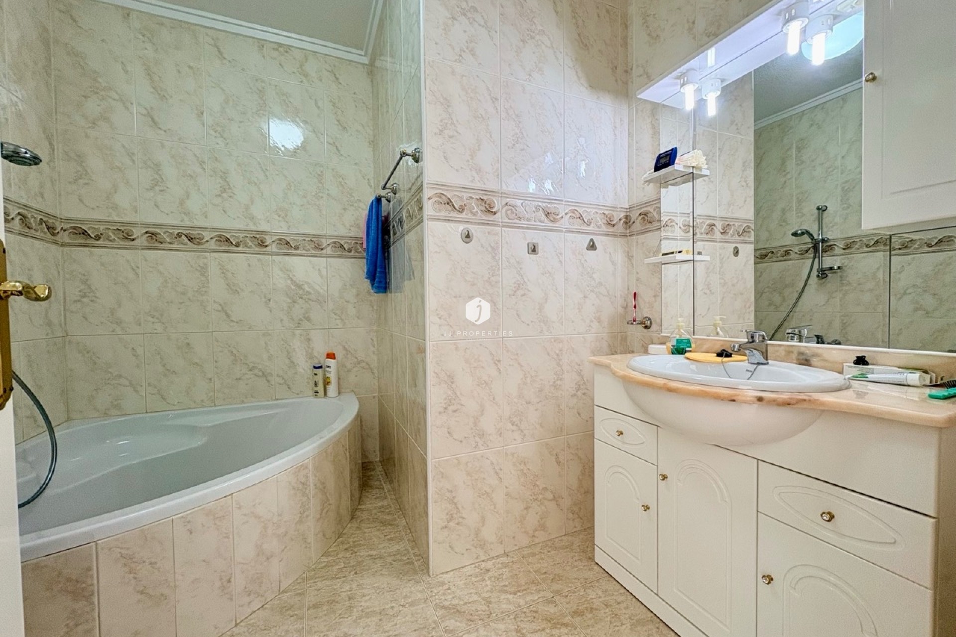 Segunda mano - Chalet -
Rojales - Inland