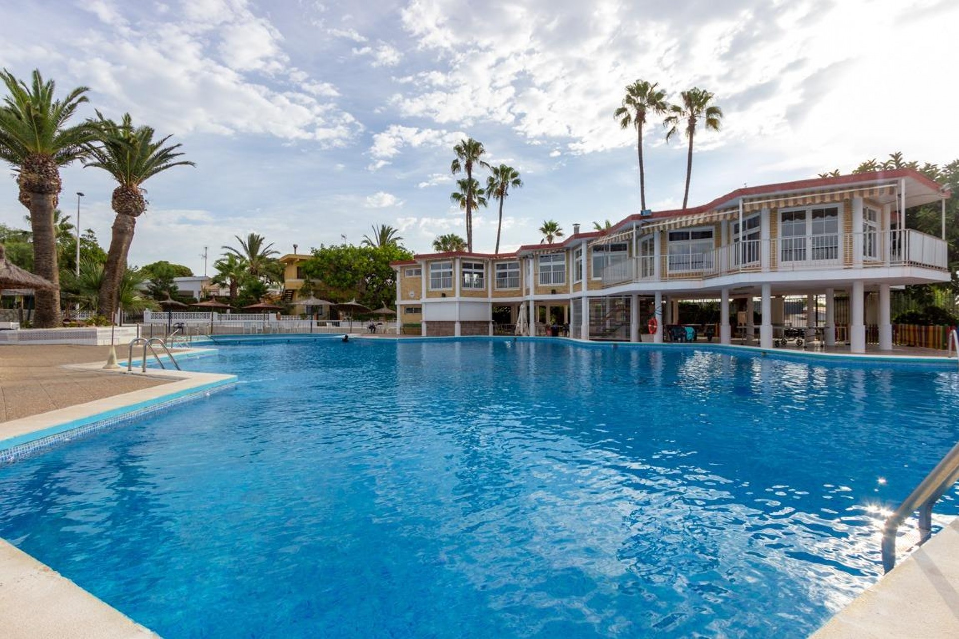 Segunda mano - Chalet -
Torrevieja - Aguas Nuevas 1