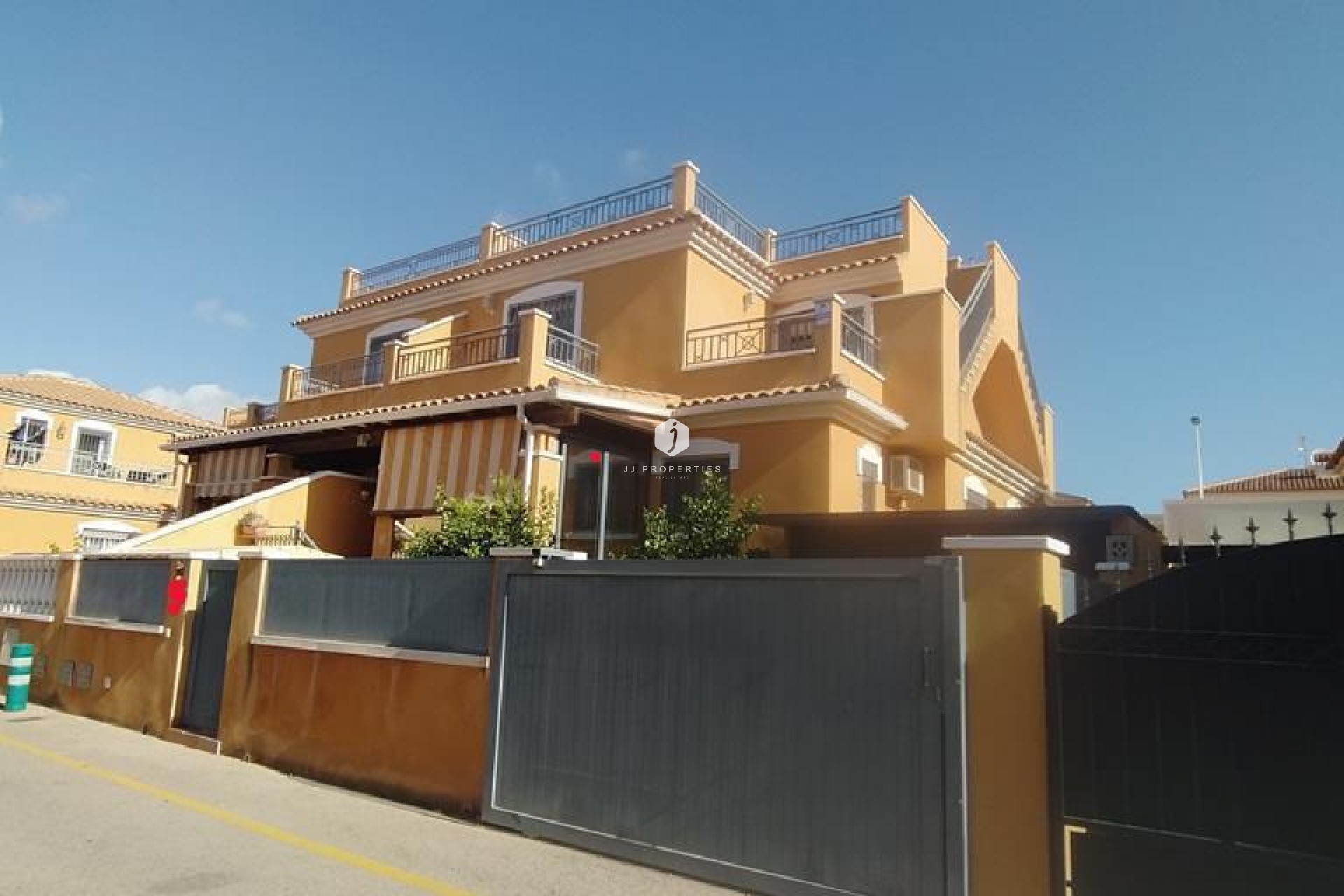 Segunda mano - Chalet -
Torrevieja - AGUAS NUEVAS 25