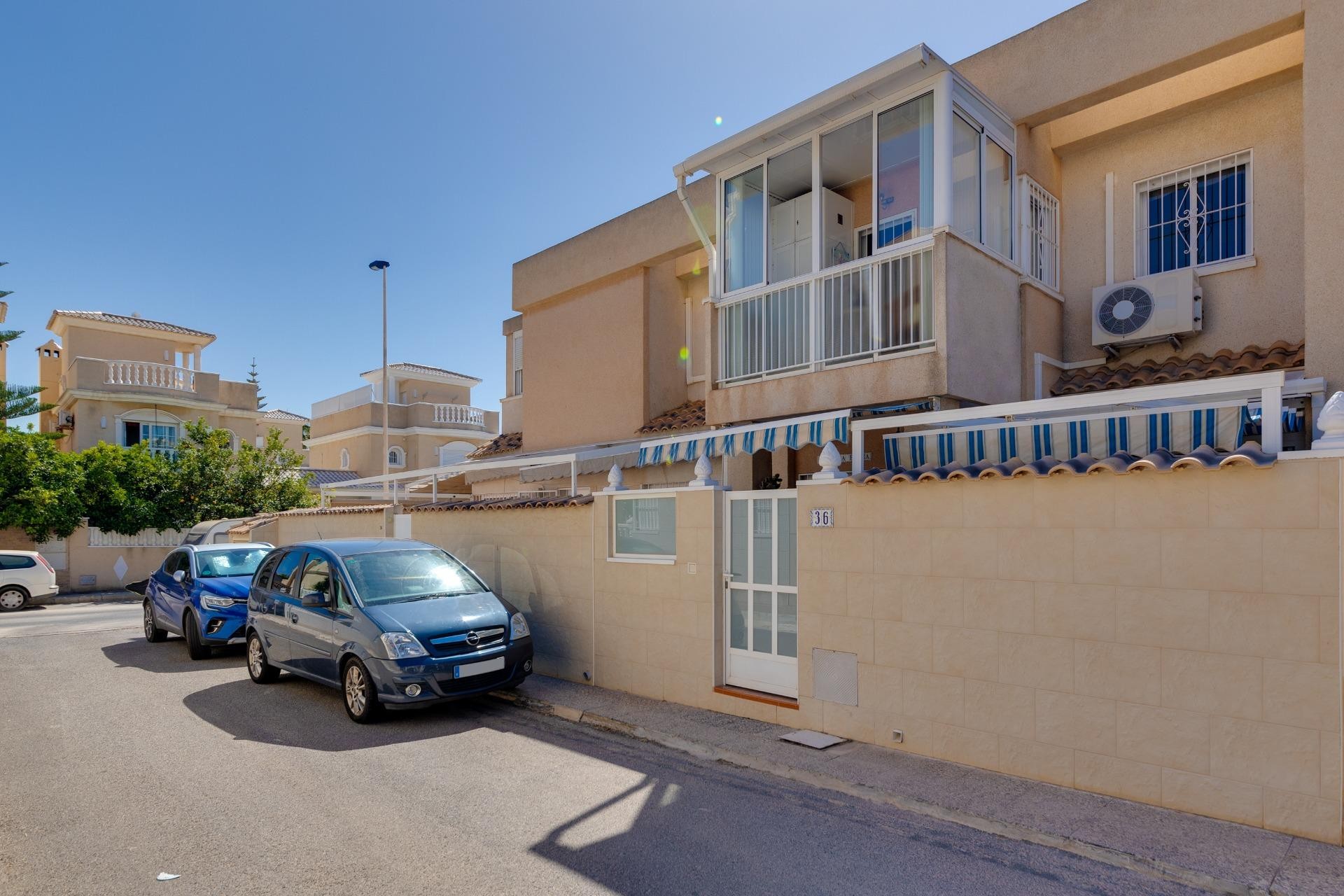 Segunda mano - Chalet -
Torrevieja - Aguas Nuevas 2