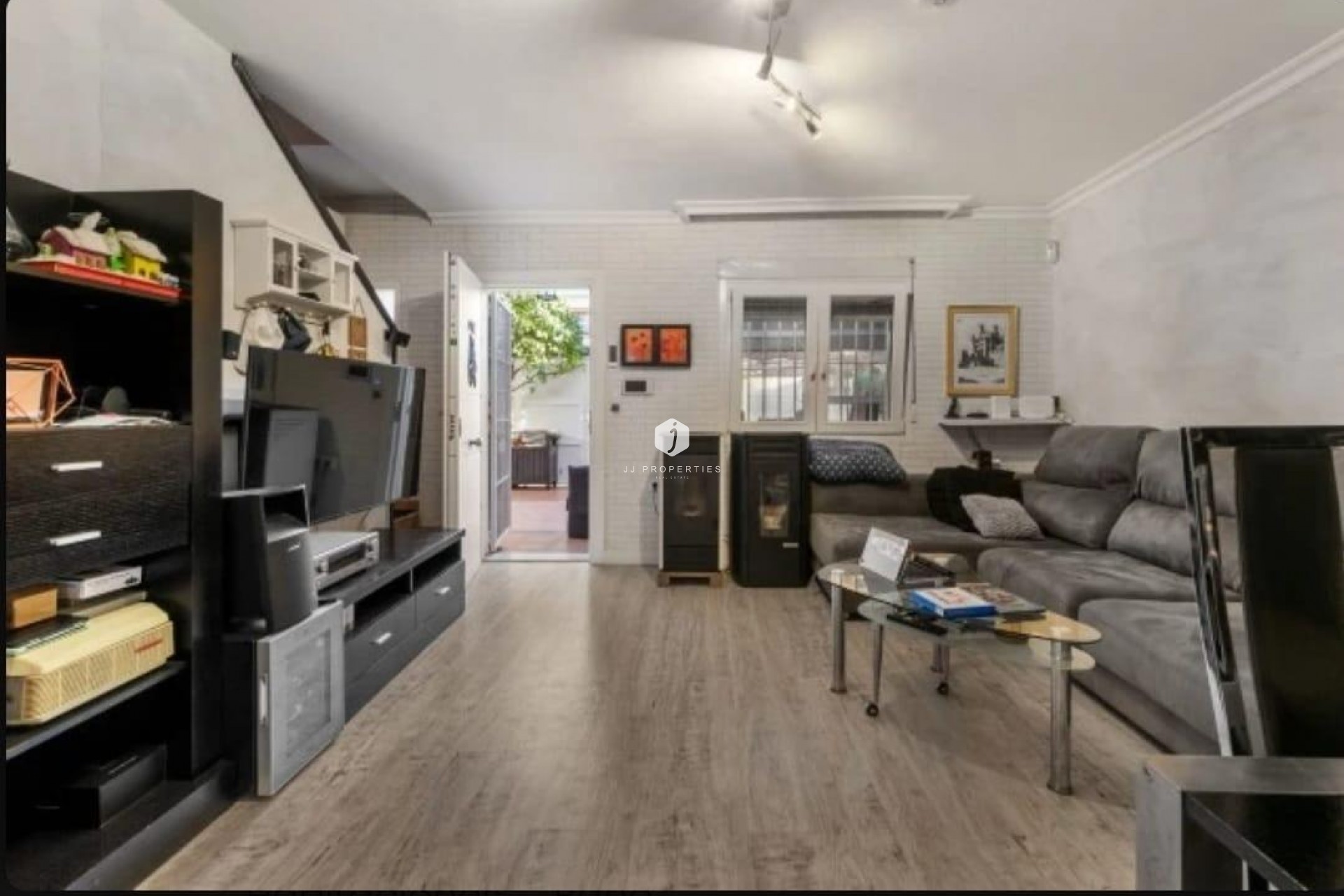 Segunda mano - Chalet -
Torrevieja - aguas nuevas