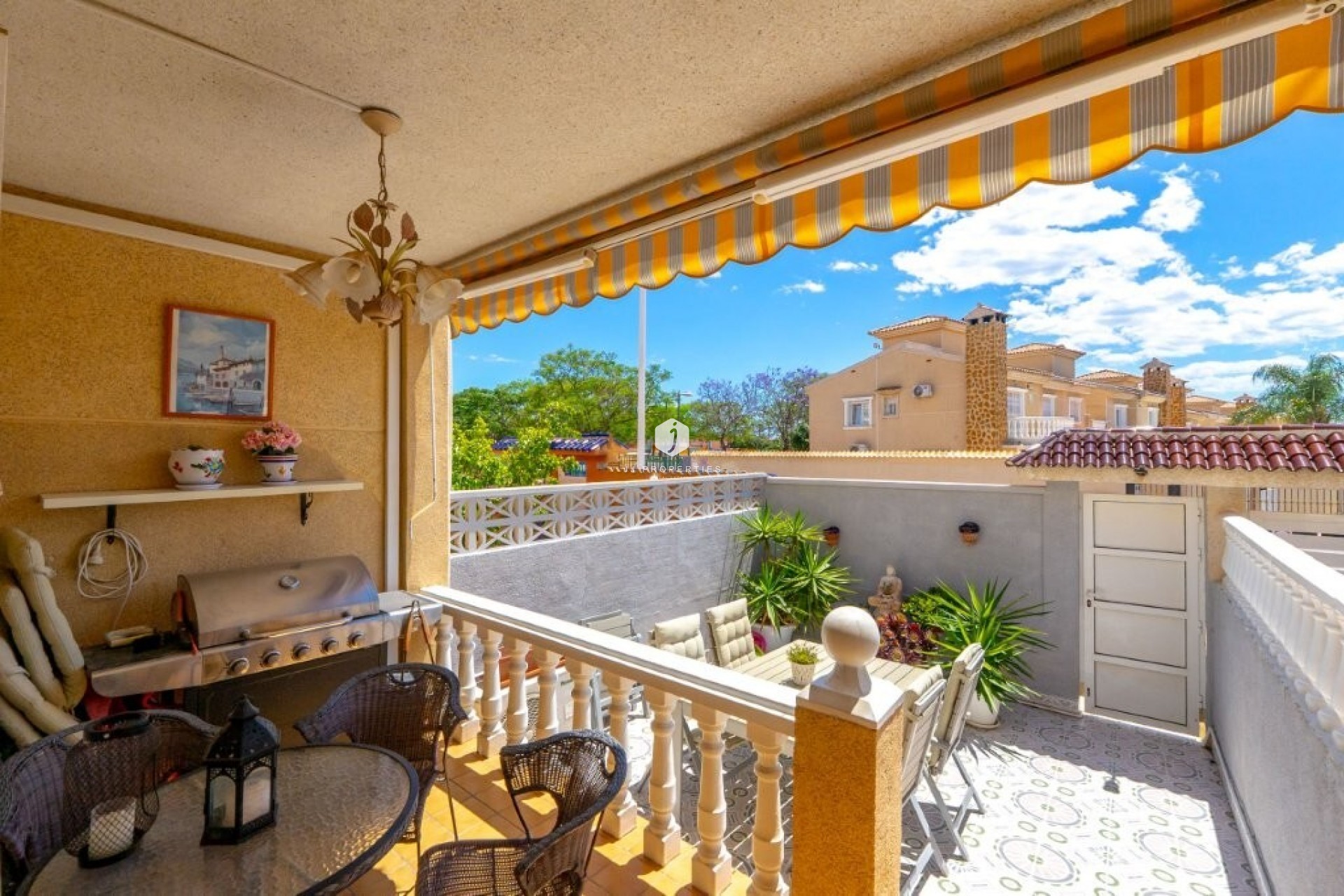 Segunda mano - Chalet -
Torrevieja - aguas nuevas