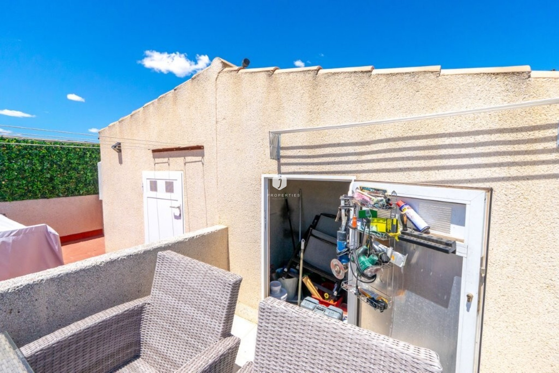 Segunda mano - Chalet -
Torrevieja - aguas nuevas